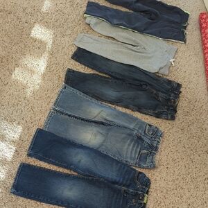 Lot Of Boys GAP/Old Navy Jeans/Sweatpants, Size 5